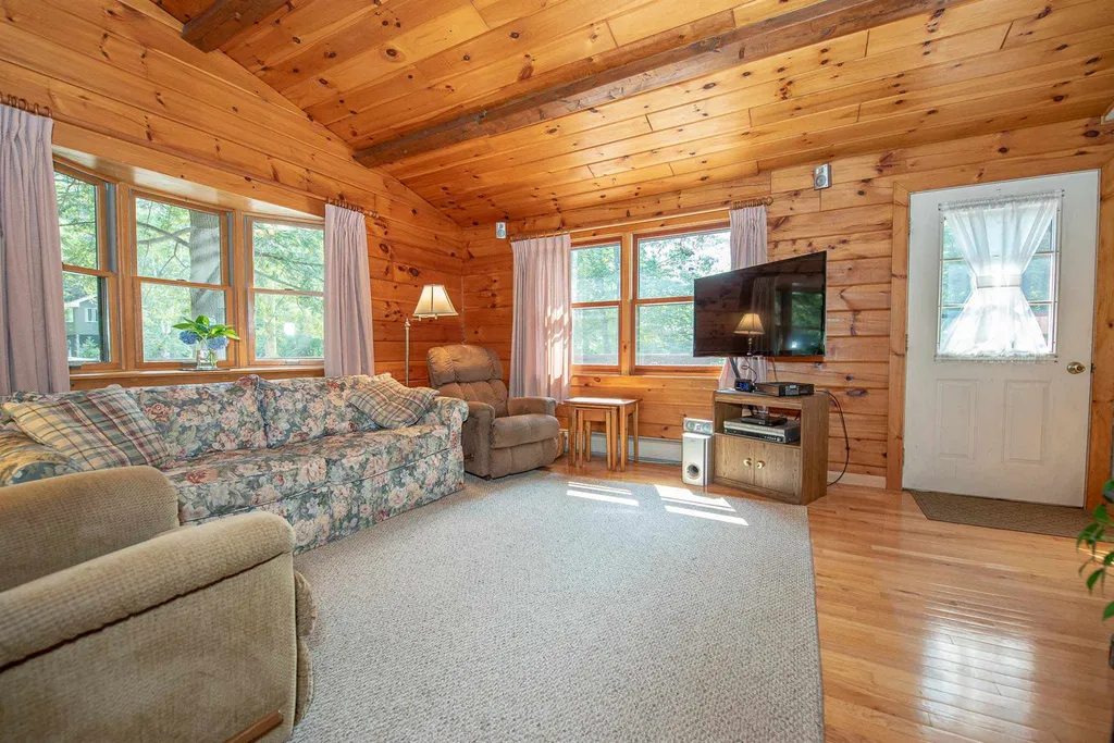 79 Castle Lane Bristol NH 03222