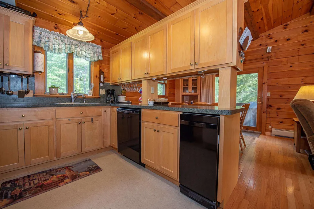 79 Castle Lane Bristol NH 03222