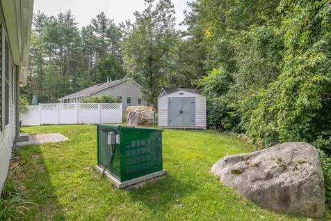 30 Seaman Point Road Nottingham NH 03290