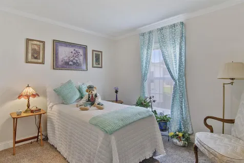 12 Black Forest Road North Hampton NH 03862
