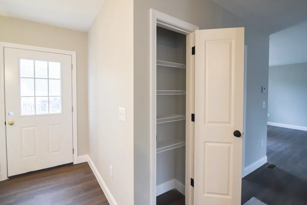 38 Regina Avenue Raymond NH 03077