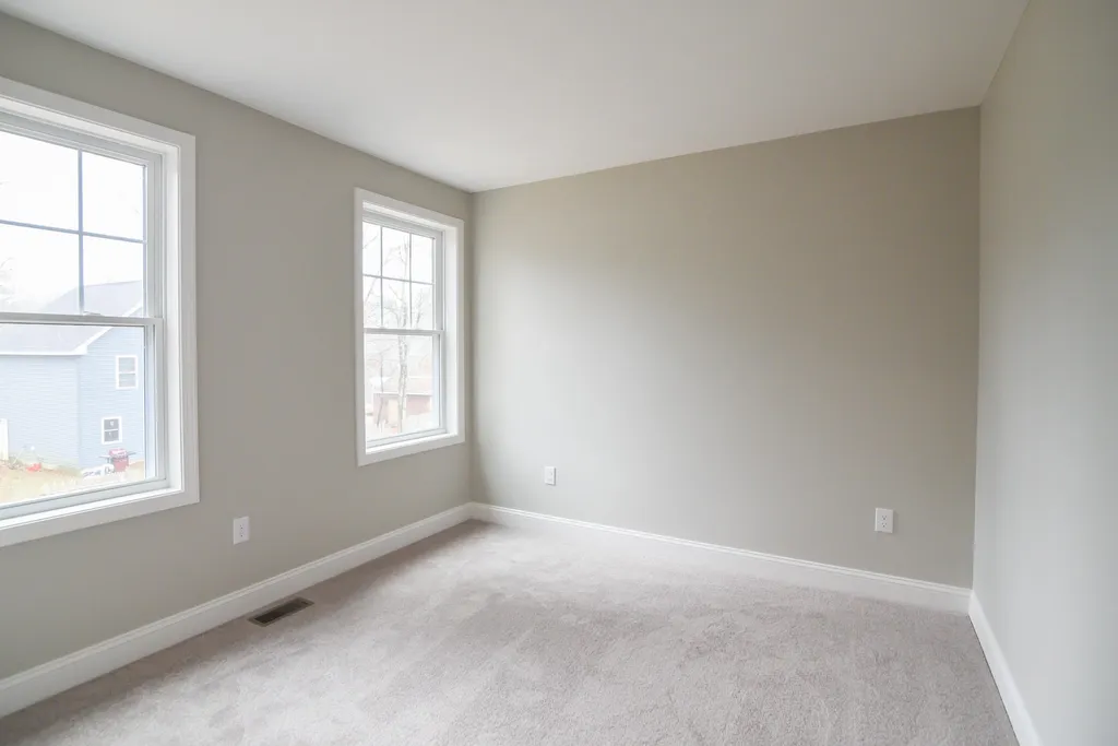 38 Regina Avenue Raymond NH 03077