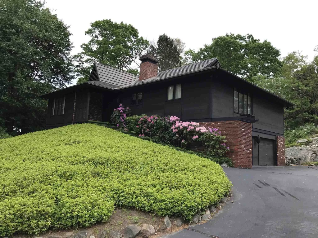 115 Walton Road New Castle NH 03854