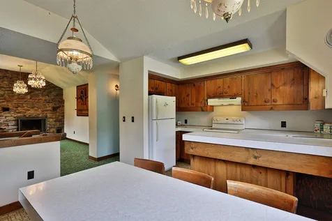 87 Twitchell Settlement Rochester VT 05767