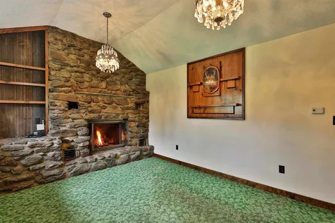 87 Twitchell Settlement Rochester VT 05767