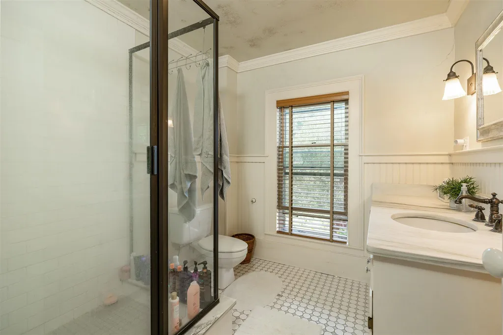 1222 West Woodstock Road Woodstock VT 05091