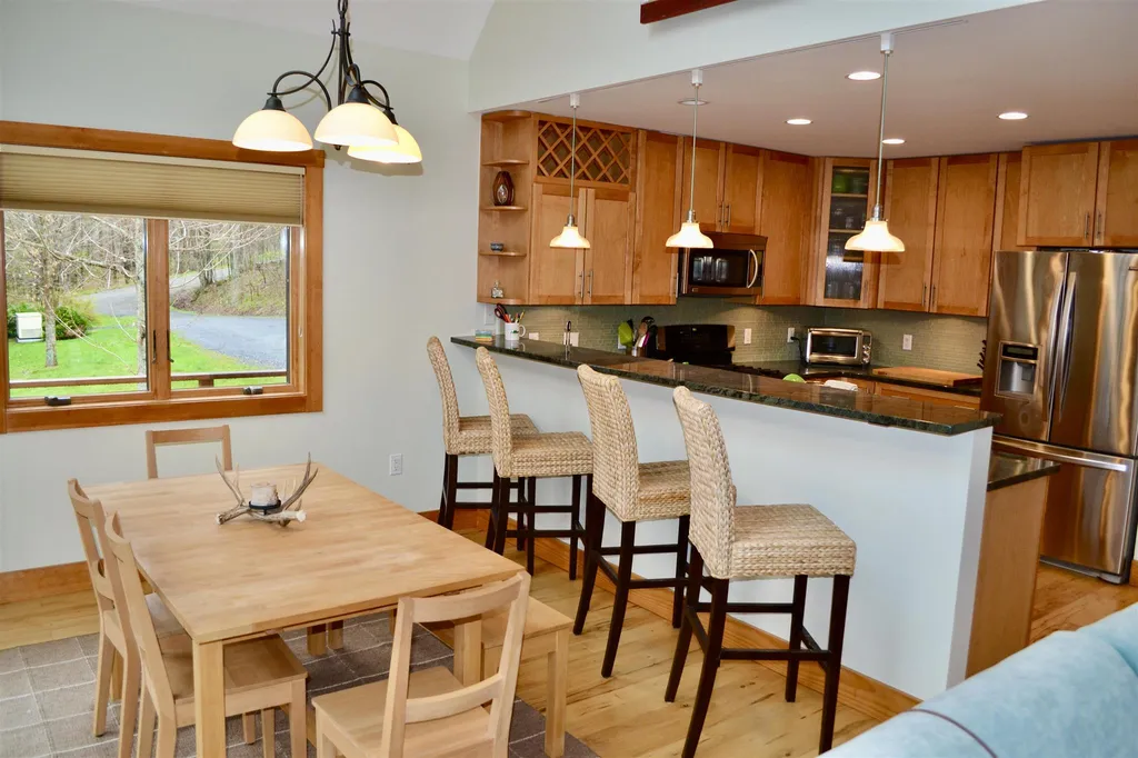 82 Vickery Hill Road Warren VT 05674