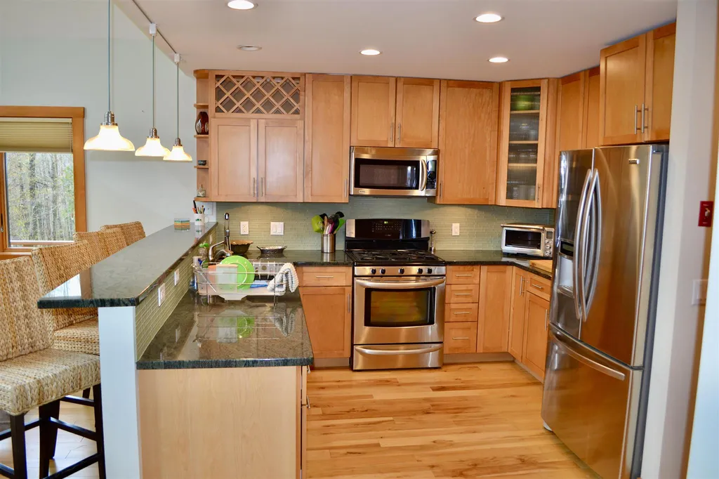 82 Vickery Hill Road Warren VT 05674
