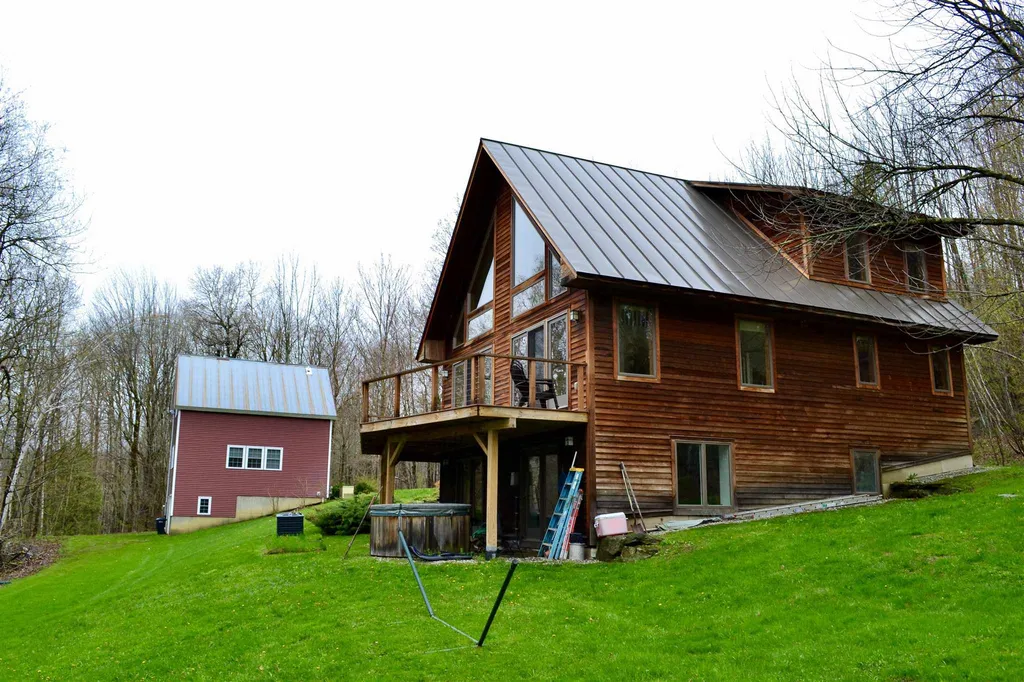 82 Vickery Hill Road Warren VT 05674