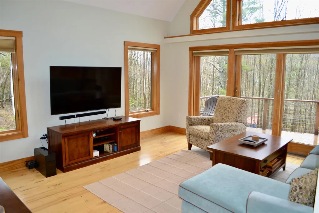 82 Vickery Hill Road Warren VT 05674
