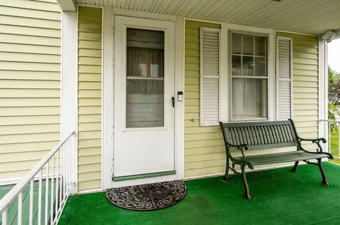 88 West High Street Somersworth NH 03878