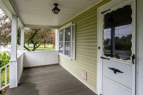 88 West High Street Somersworth NH 03878