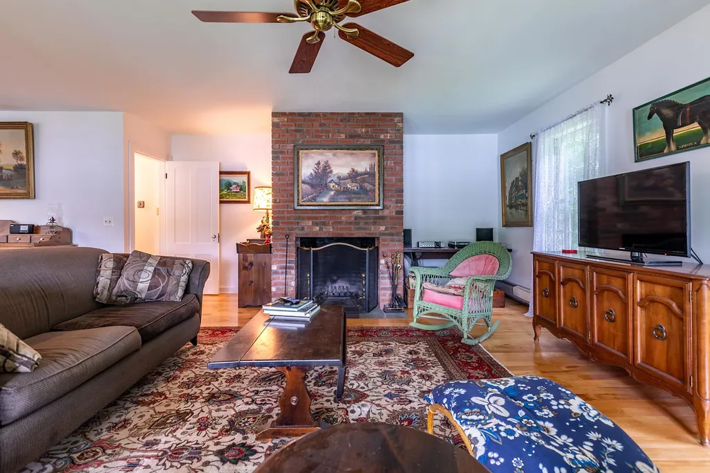 182 North Road Barnard VT 05031