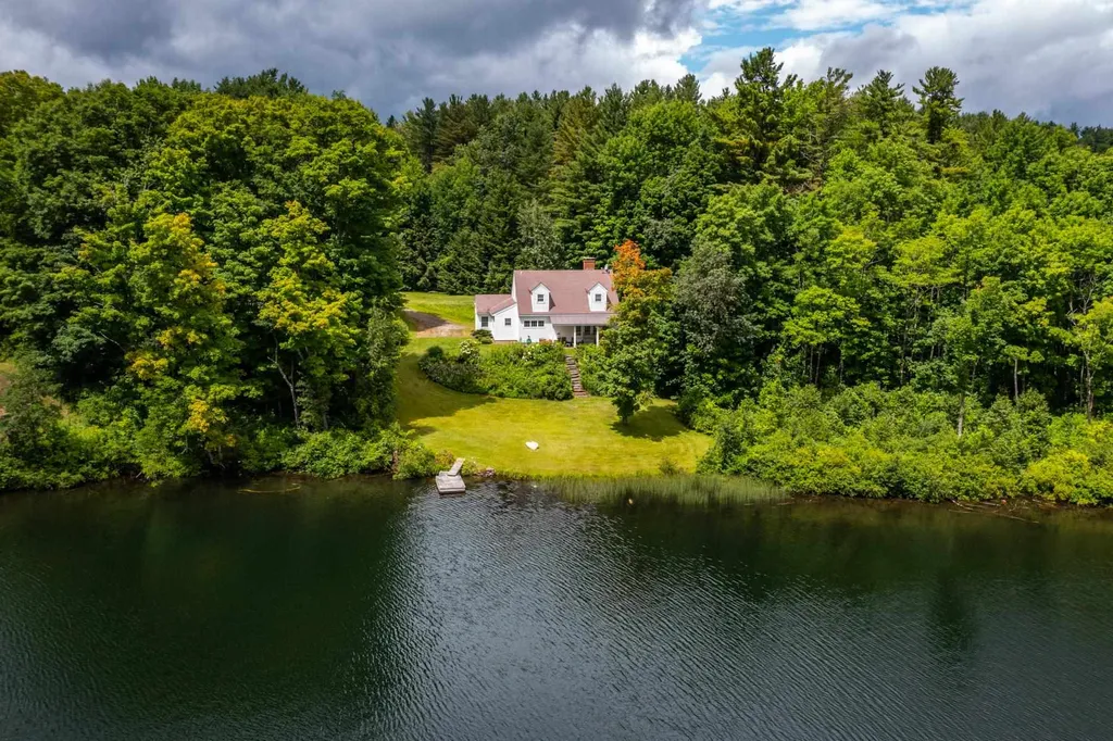 182 North Road Barnard VT 05031