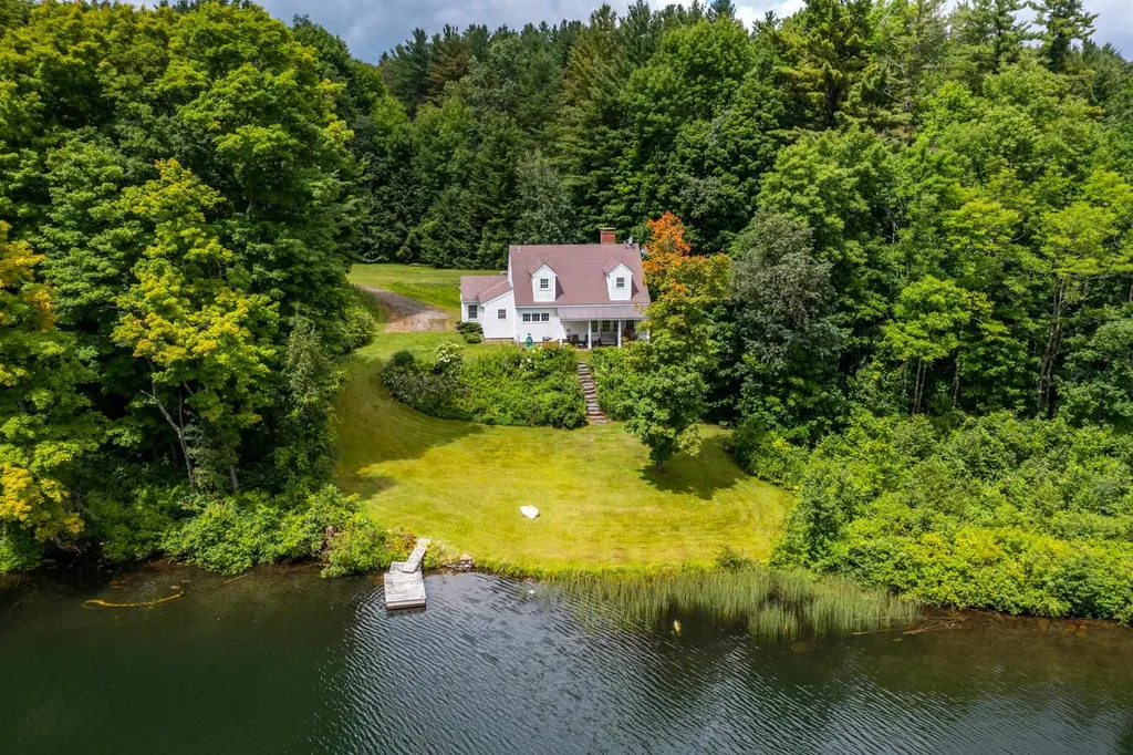 182 North Road Barnard VT 05031