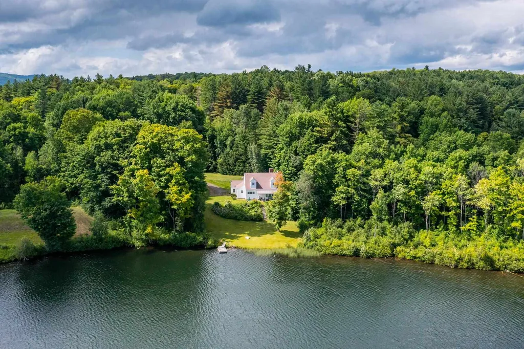 182 North Road Barnard VT 05031