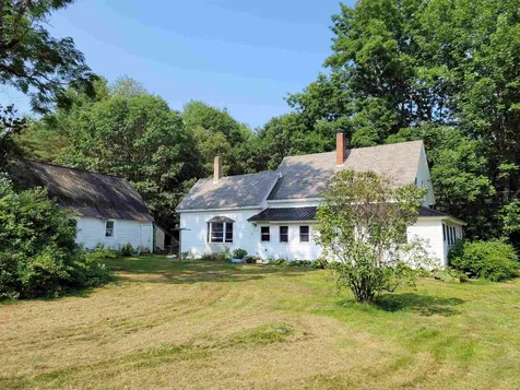 14 Halls Brook Road Rumney NH 03266