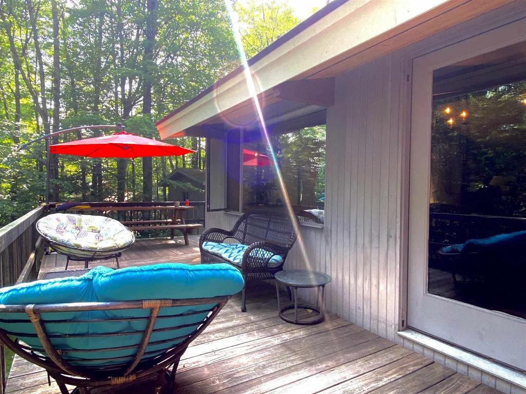 91 Morey Lane Hartford VT 05059