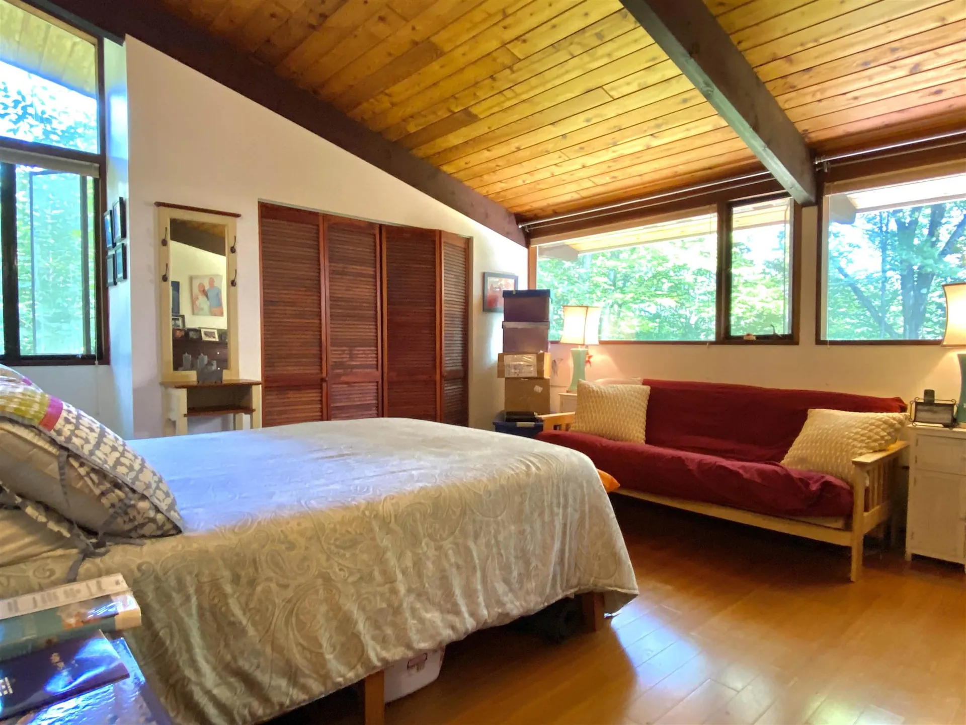 91 Morey Lane Hartford VT 05059