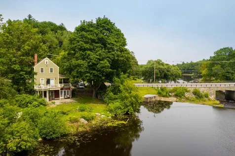 14 Newmarket Road Durham NH 03824