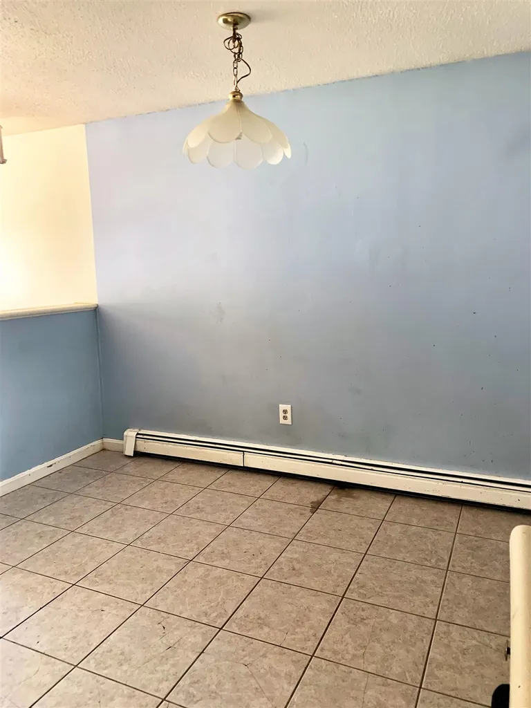 5 Kirsten Avenue Rochester NH 03867