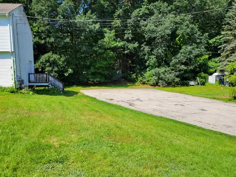 93r Fordway Extension Derry NH 03038