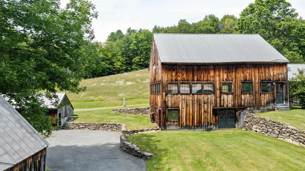 1046 Beaver Meadow Road Norwich VT 05055