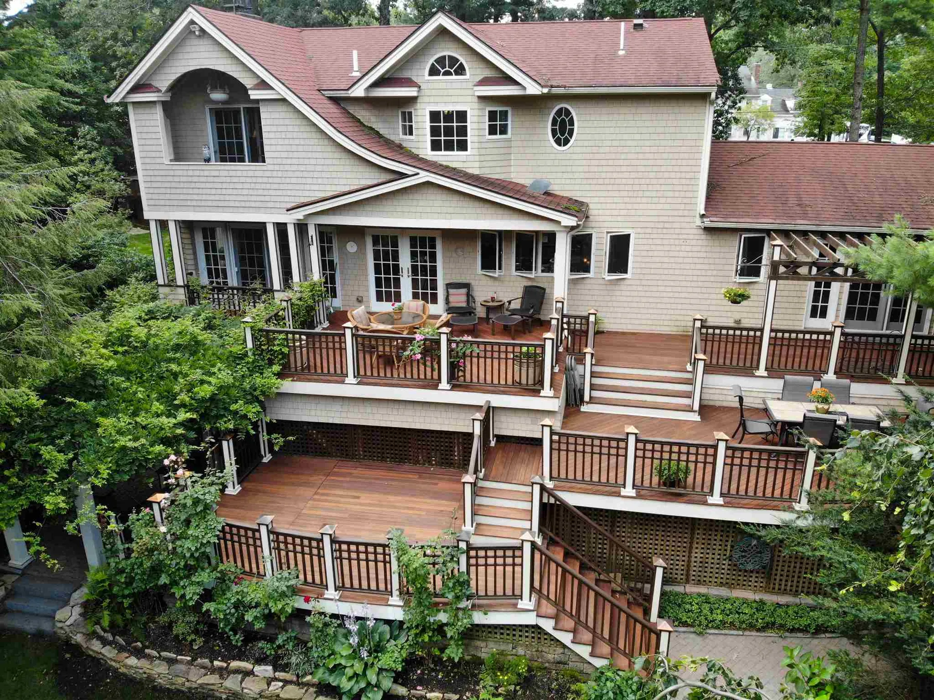 17 Middle Dunstable Road Nashua NH 03062