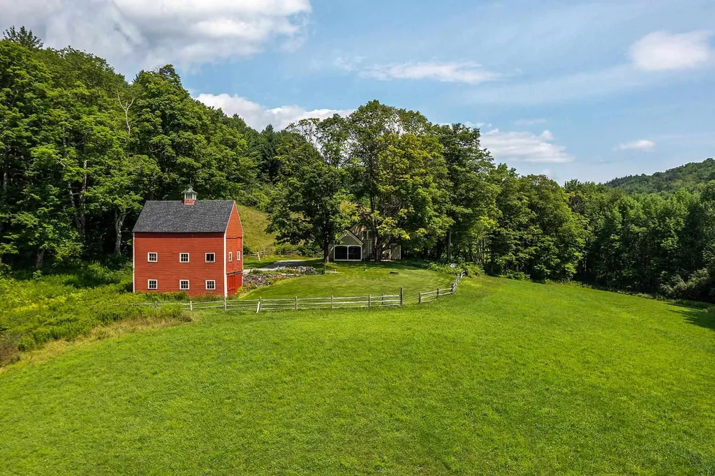 131 Bernard Road Pomfret VT 05053