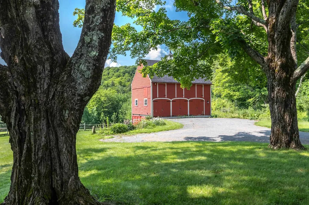 131 Bernard Road Pomfret VT 05053