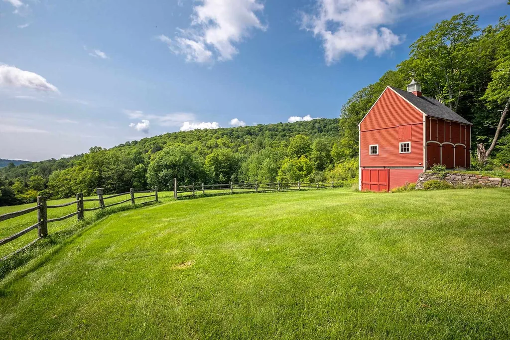 131 Bernard Road Pomfret VT 05053