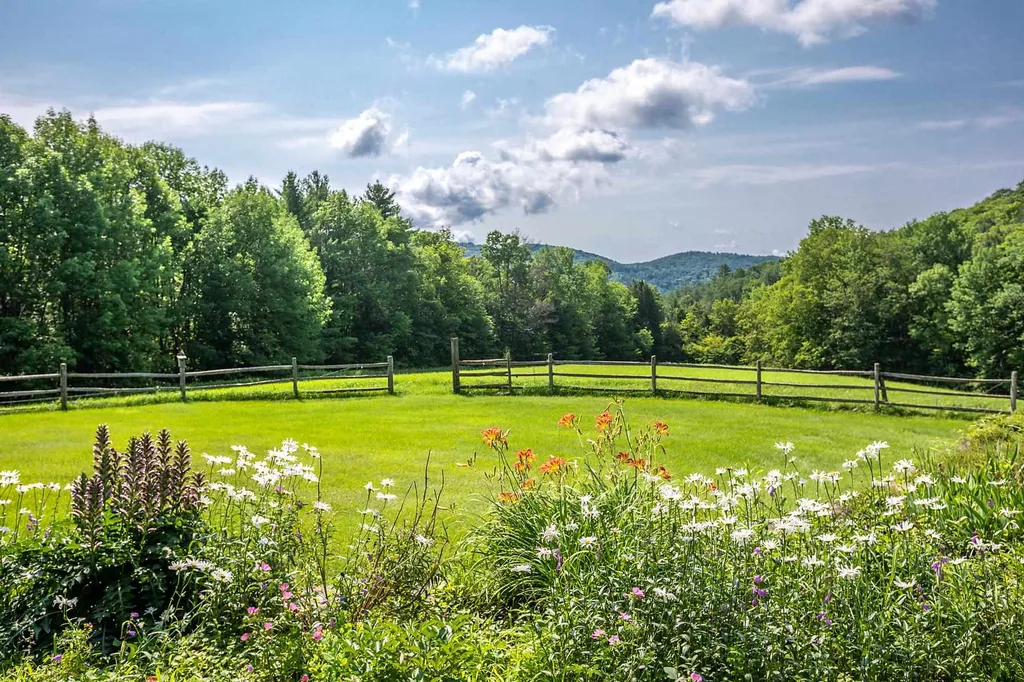 131 Bernard Road Pomfret VT 05053