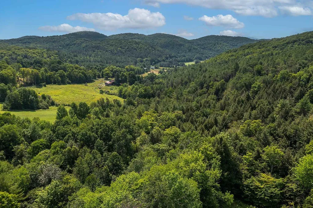 131 Bernard Road Pomfret VT 05053