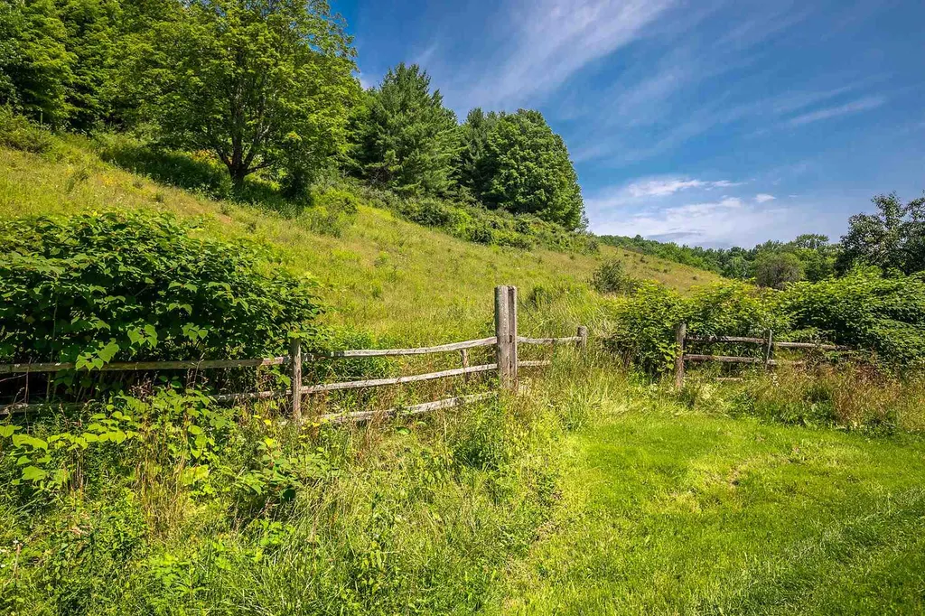 131 Bernard Road Pomfret VT 05053