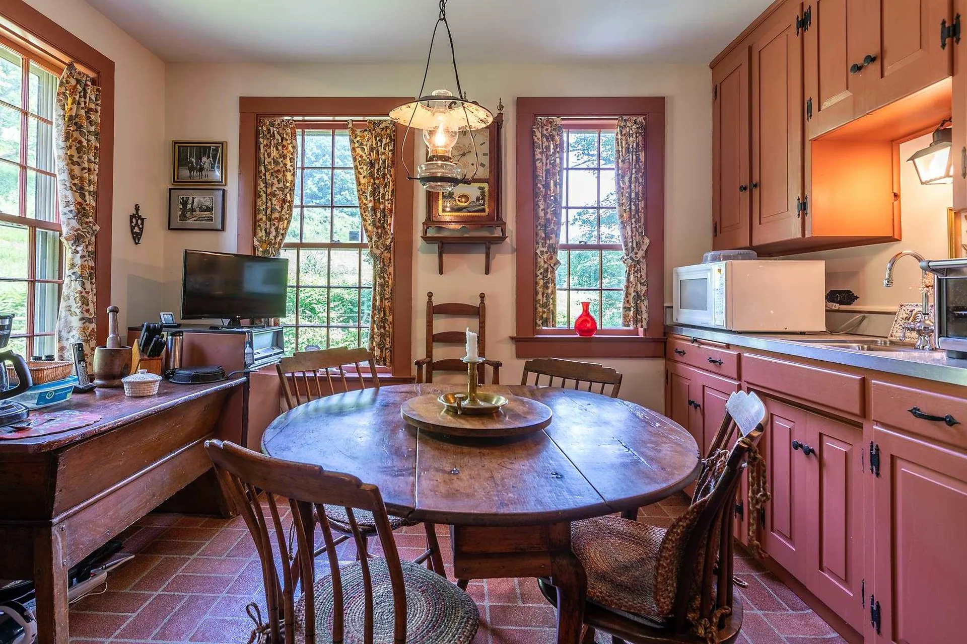 131 Bernard Road Pomfret VT 05053