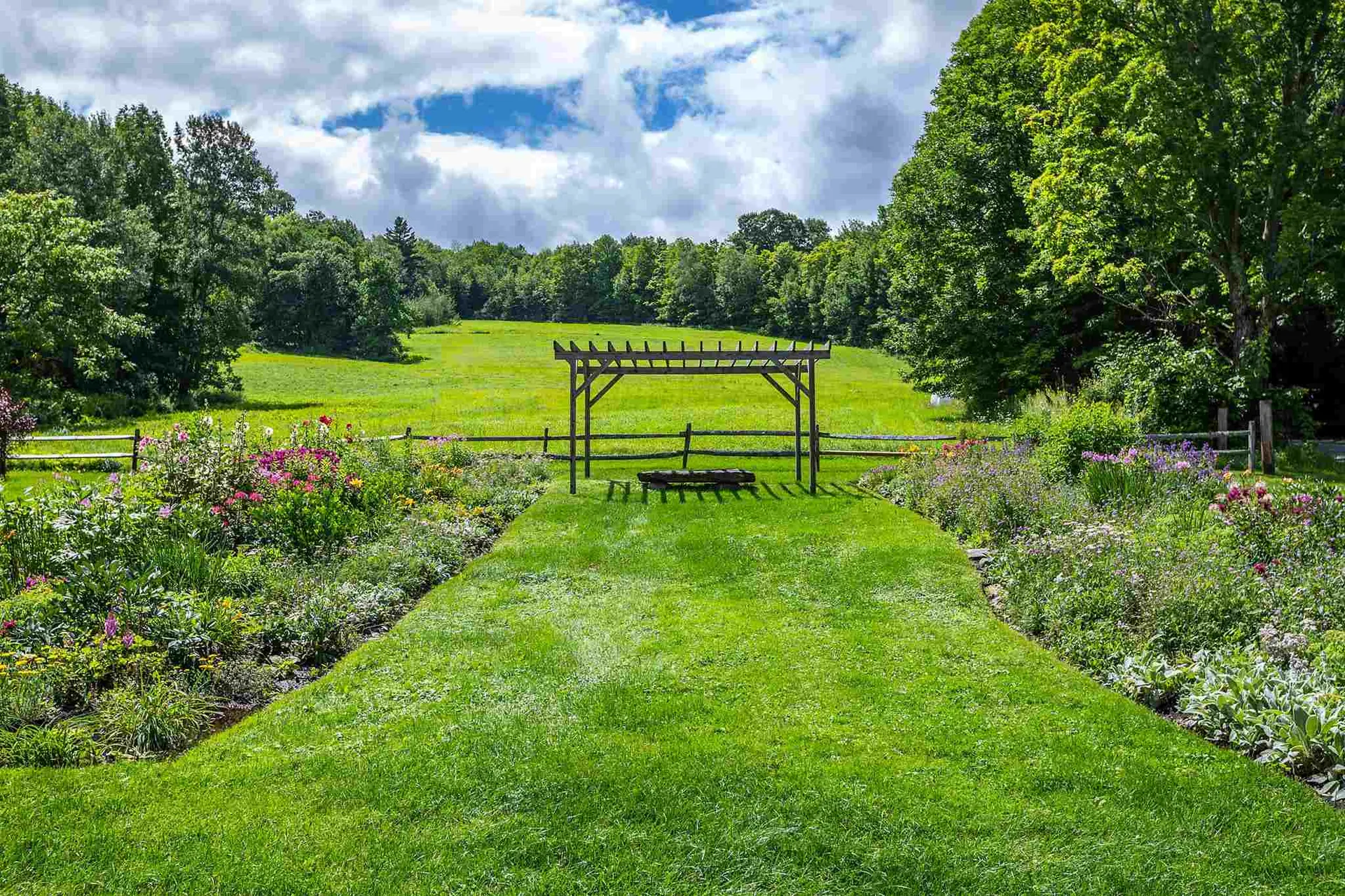 472 Greengate Road Barnard VT 05031