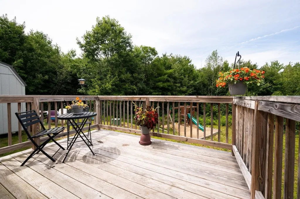29 Moose Lane Lebanon ME 04027