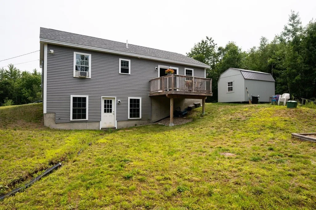 29 Moose Lane Lebanon ME 04027
