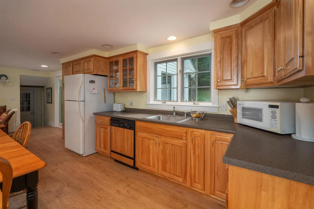 28 Elm Street Freedom NH 03836