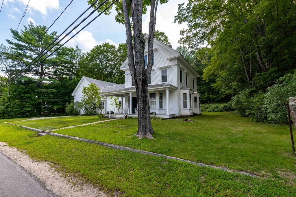 28 Elm Street Freedom NH 03836