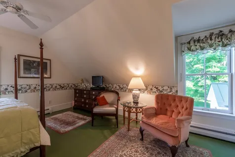 49 High Street Sunapee NH 03782