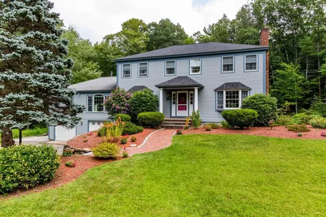 6 Acropolis Avenue Londonderry NH 03053