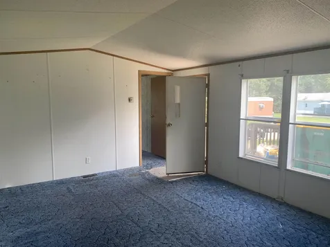 4 Henry Drive Rochester NH 03839