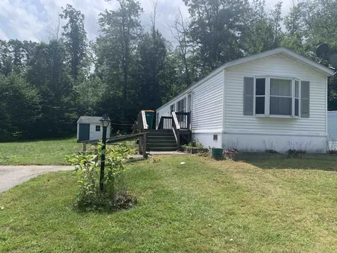 4 Henry Drive Rochester NH 03839