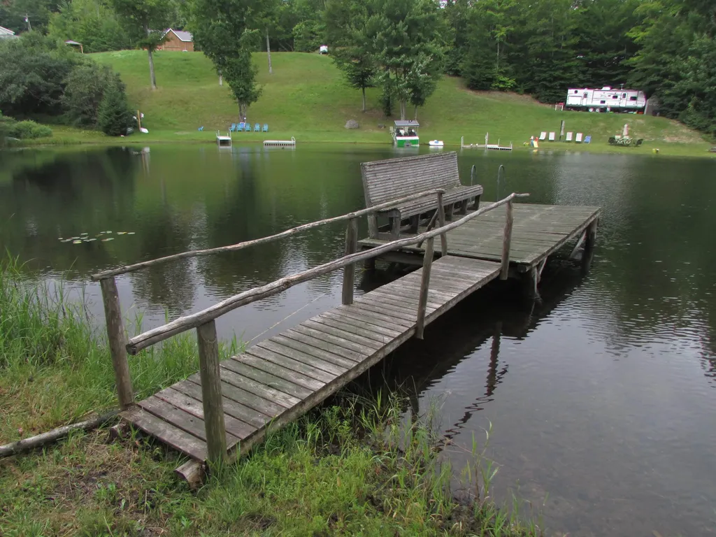 111 Peninsula Road Eden VT 95652