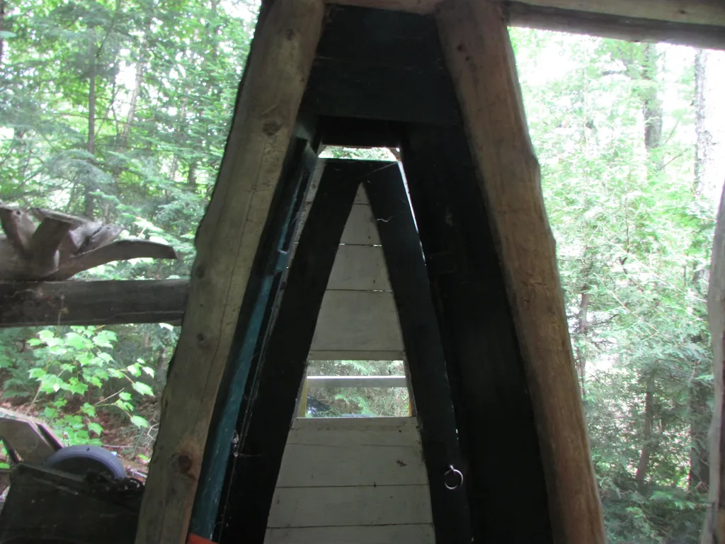 111 Peninsula Road Eden VT 95652