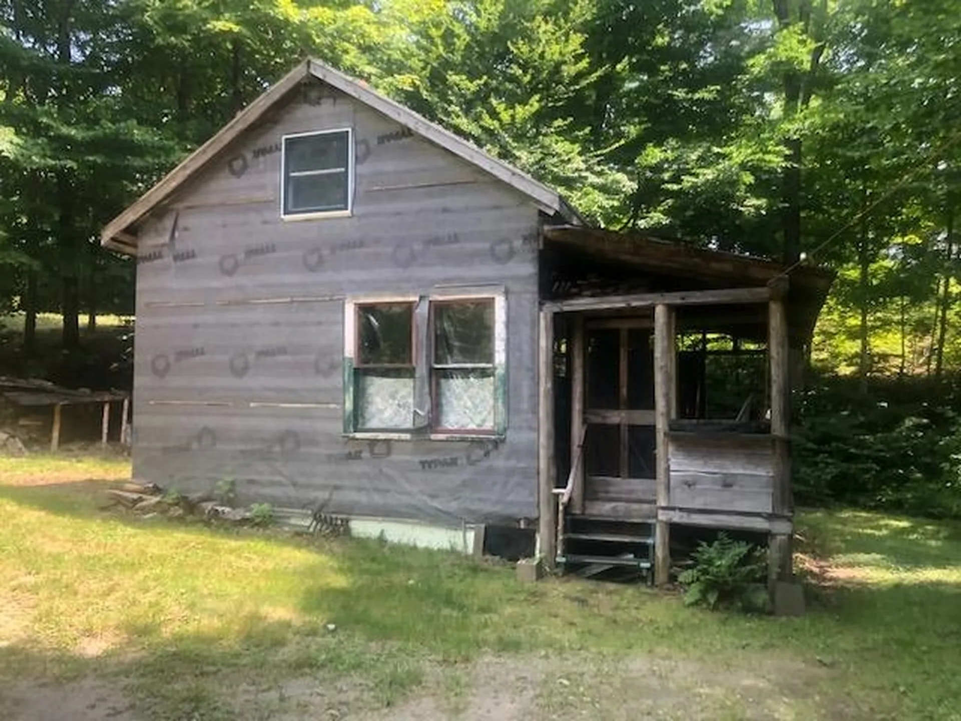 111 Peninsula Road Eden VT 95652