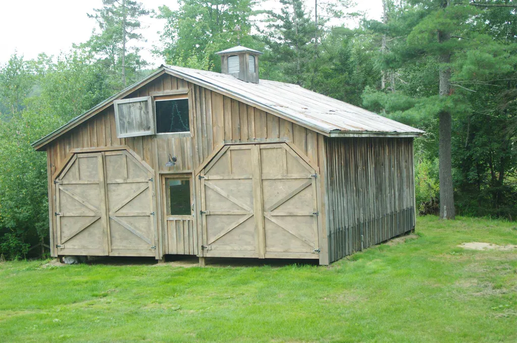 31 Courtland Drive Danbury NH 03230