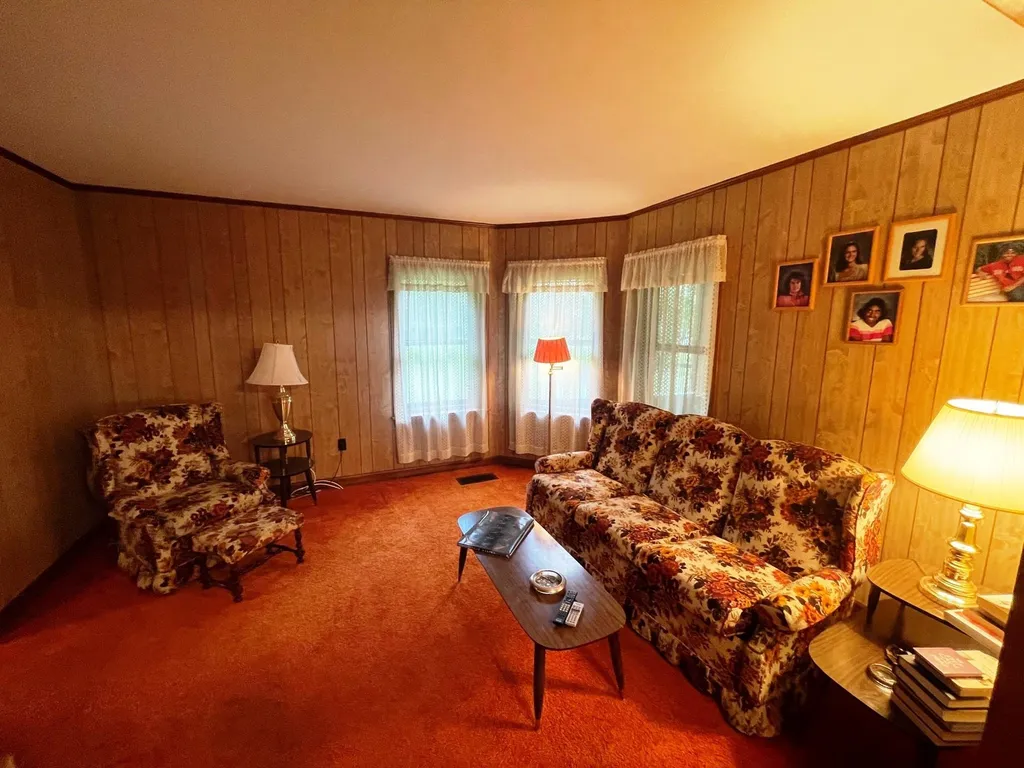 44 Cascadnac Avenue Hartford VT 05001