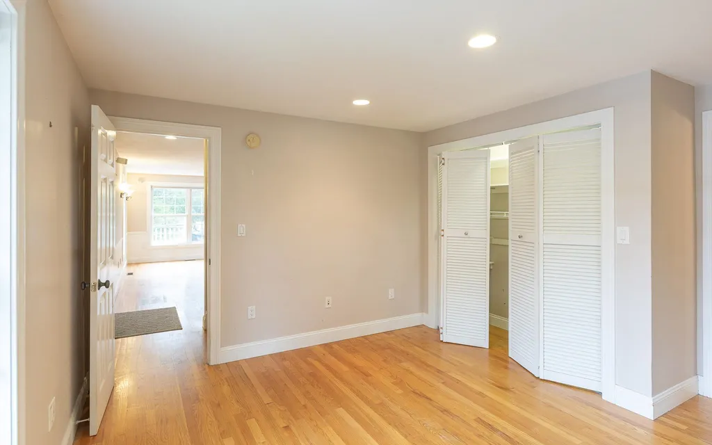 425-427 Elm Street Keene NH 03431